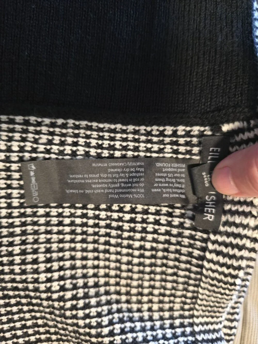 Eileen Fisher Black & White Merino Wool Knit Scarf old money classic academia